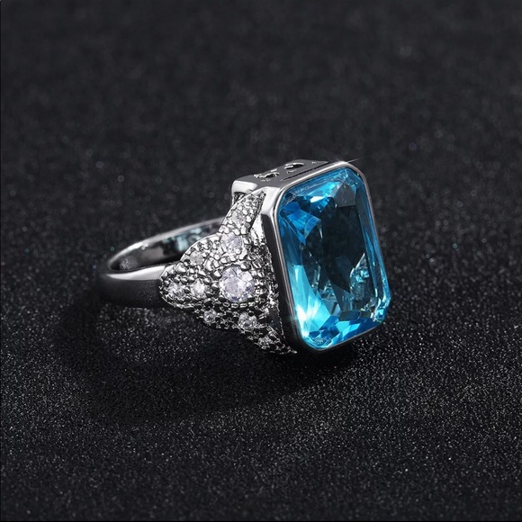 New Women’s 925 Silver Vintage Sapphire Ring - Picture 2 of 6